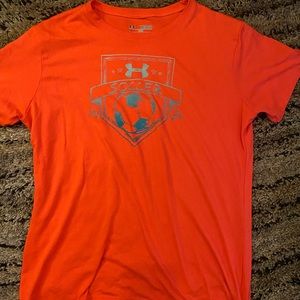 Under Armour youth XL heatgear loose fit soccer shirt!